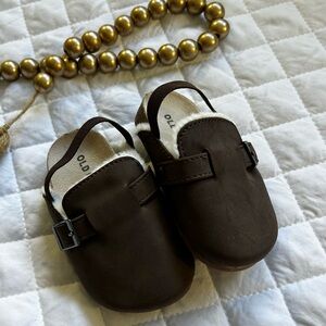 Old Navy Unisex Faux-Suede Buckled Clog Shoes for Toddler